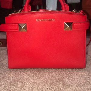 Michael kors purse